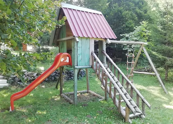 Matanovi Dvori 펜션 브리비르